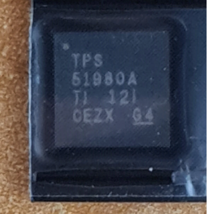 **TPS51980A CONTROLLER DI ALIMENTAZIONE CHIP IC QFN32