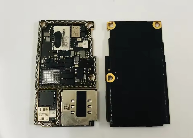 CNC iPhone 11PRO 打磨板 下层。翻新，无保修