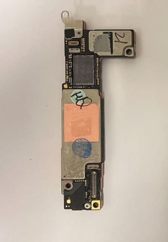 iphone 15 PLUS 缺盘拆件练手板 (适用拆件、练手 料板多为拆焊过或维修过，每块板缺失不同,介意者请慎拍!)
