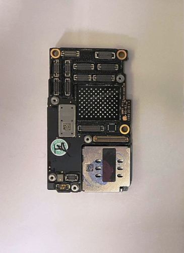 iphone 11 PRO 缺盘拆件练手板 (适用拆件、练手 料板多为拆焊过或维修过，每块板缺失不同,介意者请慎拍!)