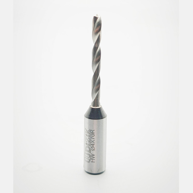 Solid carbide dowel bit brad point
