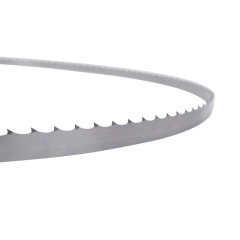 Close - up of the teeth on quenched band saw blade for hardwood - Ensuring efficient cutting on vertical, horizontal band saws and gantry sawing machines