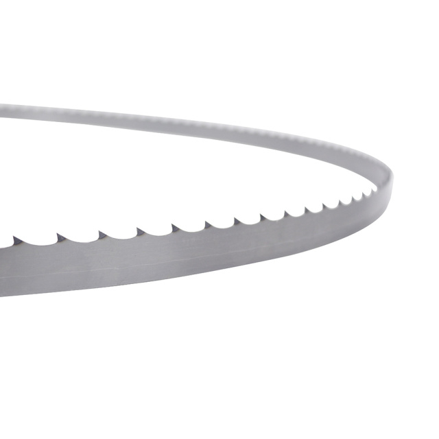 Close - up of the teeth on quenched band saw blade for hardwood - Ensuring efficient cutting on vertical, horizontal band saws and gantry sawing machines