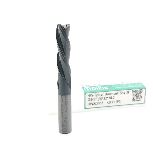DiZiK HW-DLC 3-flute spiral downcut router bit for solid wood and plywood 90 Vertical View with package