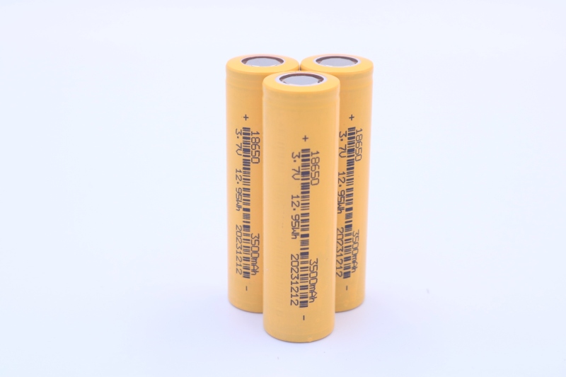 Rechargeable 3.7V Li-ion battery cell 18650 3500mAh