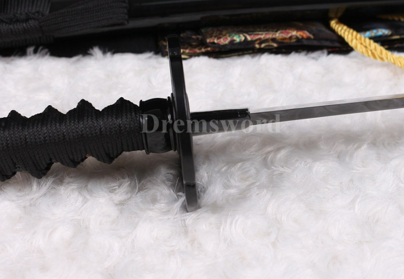Black high carbon steel full tang japanese katana samurai sword sharp blade for real battle.