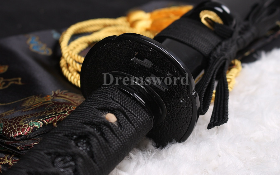 Black high carbon steel full tang japanese katana samurai sword sharp blade for real battle.