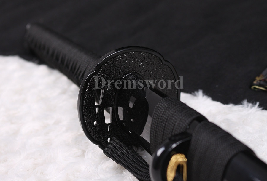 Black high carbon steel full tang japanese katana samurai sword sharp blade for real battle.