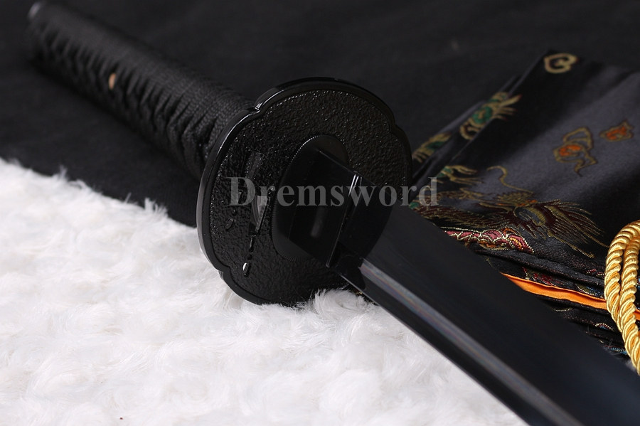 Black high carbon steel full tang japanese katana samurai sword sharp blade for real battle.