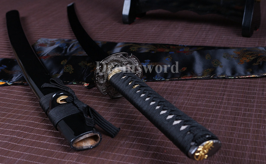 Japanese samurai Katana full tang 1060 high carbon steel handmade sword sharp.