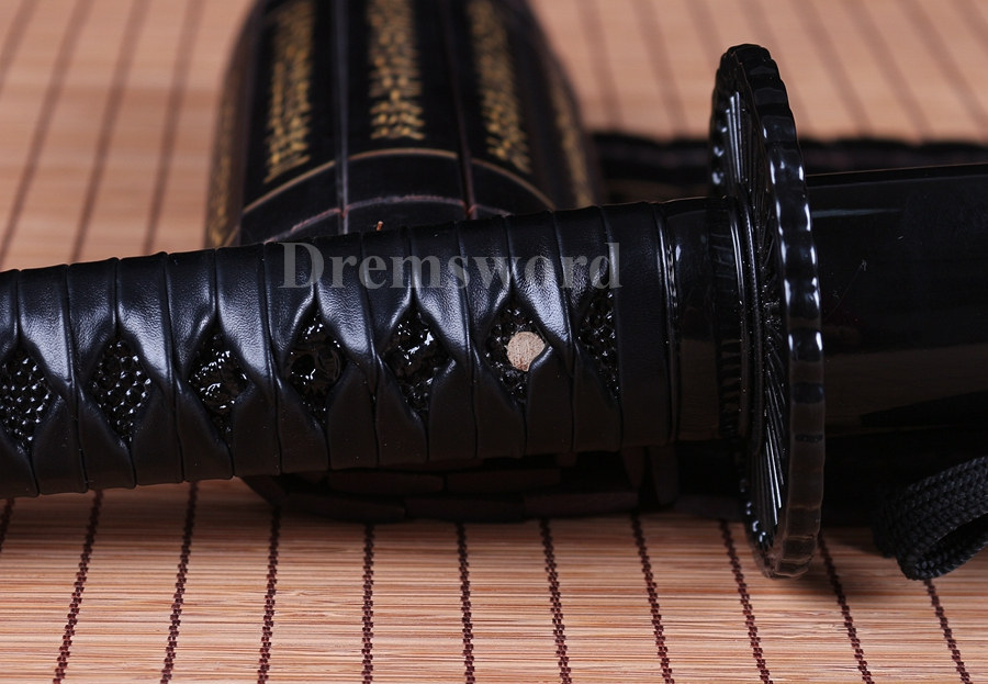 hand forged japanese samurai Katana sword black high carbon steel sharp blade.