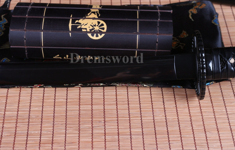 hand forged japanese samurai Katana sword black high carbon steel sharp blade.