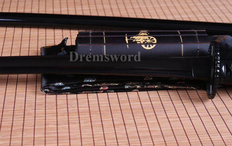 hand forged japanese samurai Katana sword black high carbon steel sharp blade.