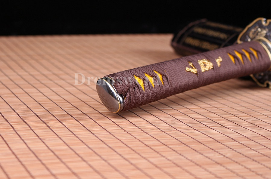 Japanese samurai Katana 1060 high carbon steel sword sharp can cut tree bamboo.
