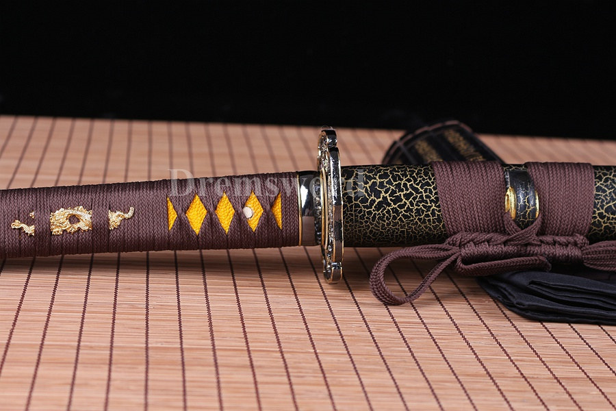 Japanese samurai Katana 1060 high carbon steel sword sharp can cut tree bamboo.