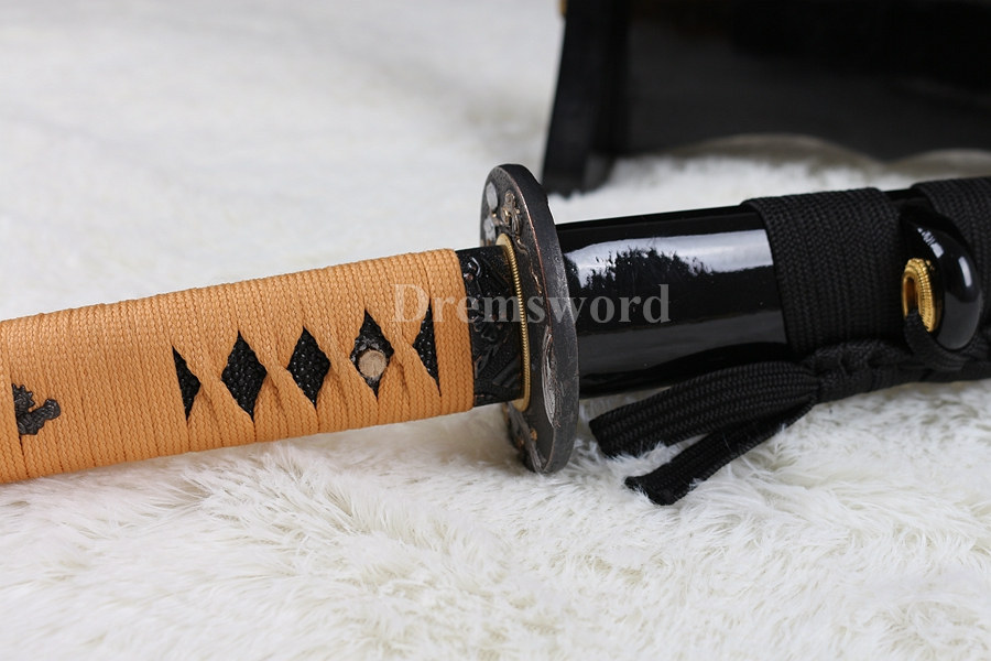 HAND FORGED RED DAMASCUS FOLDED STEEL JAPANESE SAMURAI KATANA REAL SWORD SHARP.