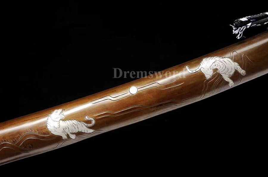 hand forged laminated refined damascus folded steel japanese samurai sword katana full tang sharp blade.