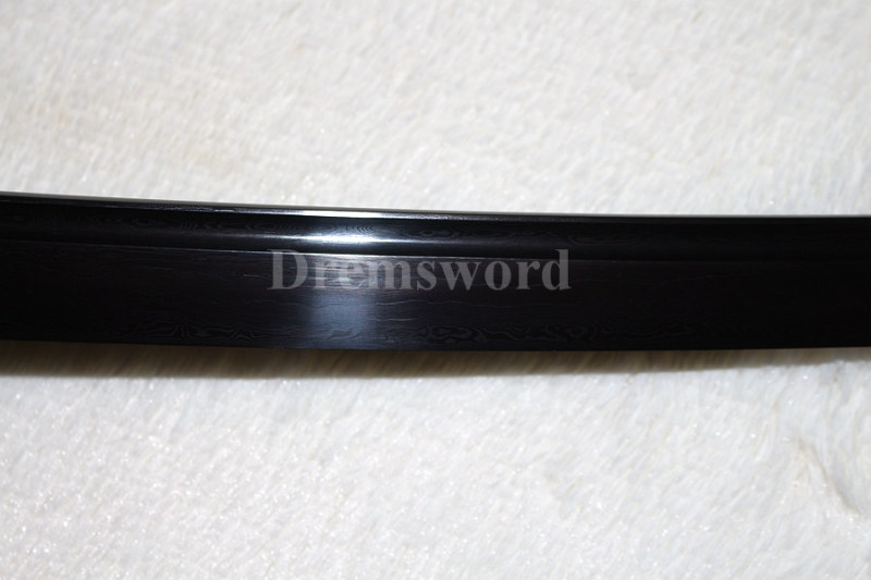 Hand forged Black Folded Steel Blade Japanese Samurai katana Sword Full Tang Damascus Sharp.