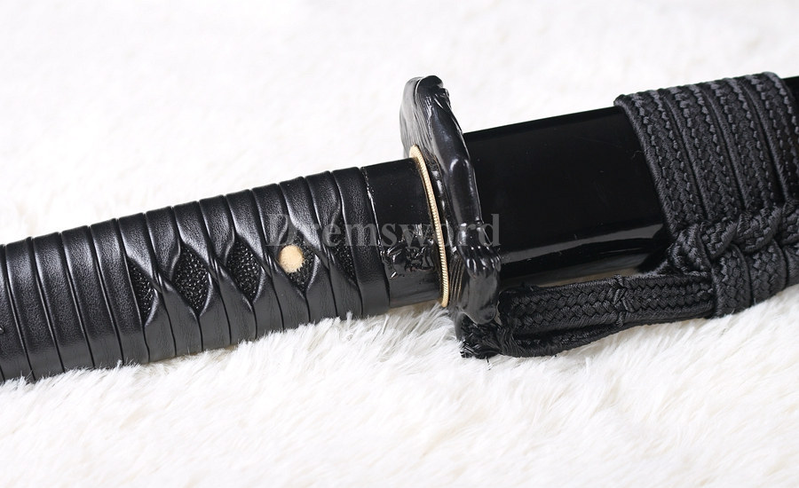 Handmade black damascus folded steel japanese samurai katana sword full tang sharp.