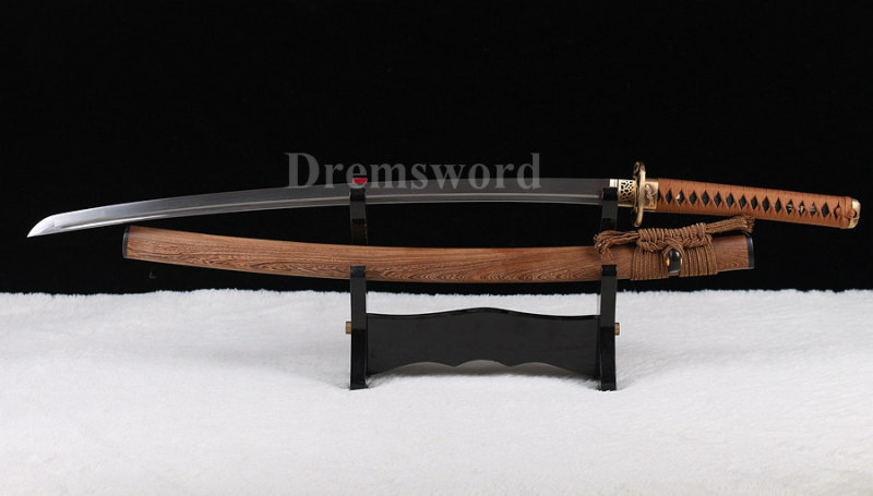 Battle ready handmade Japanese katana samurai sword damascus folded steel full tang rosewood saya.