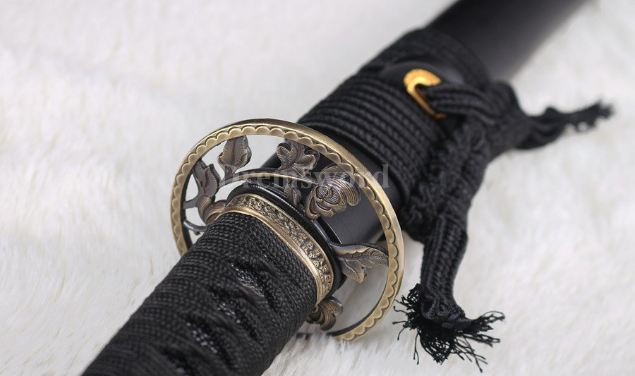 Full tang handmade Damascus black Folded Steel Blade Japanese Samurai katana Sword Sharp.