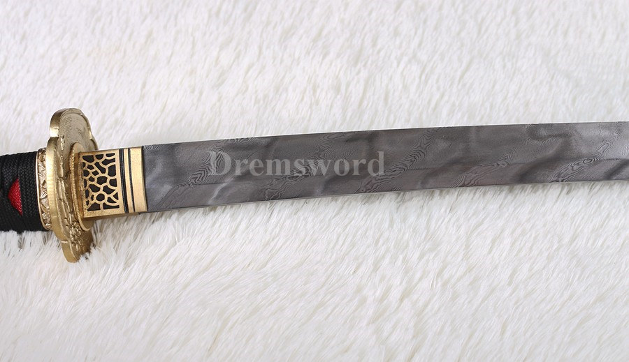 Fully handmade laminated damascus folded steel  japanese samurai sword katana full tang sharp blade.