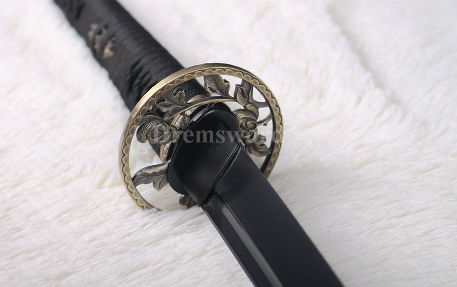 Full tang handmade Damascus black Folded Steel Blade Japanese Samurai katana Sword Sharp.