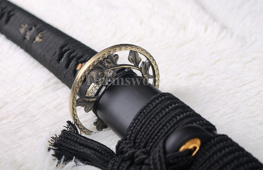 Full tang handmade Damascus black Folded Steel Blade Japanese Samurai katana Sword Sharp.