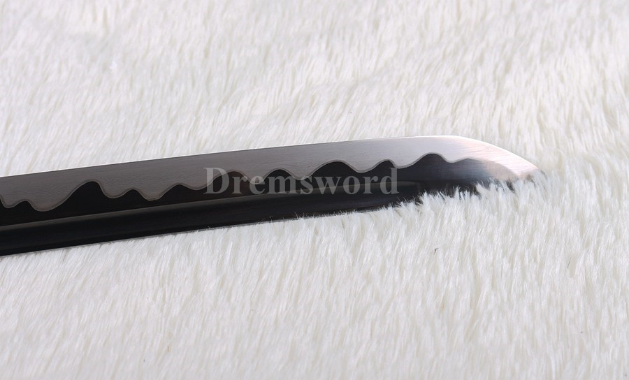 Handmade black damascus folded steel japanese samurai katana sword hand-arrasive hamon full tang sharp.