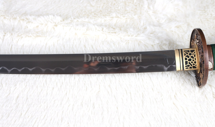 Fully hand forged Clay Tempered  Differential hardened T10 steel Japanese samurai Sword Katana full tang Sharp.