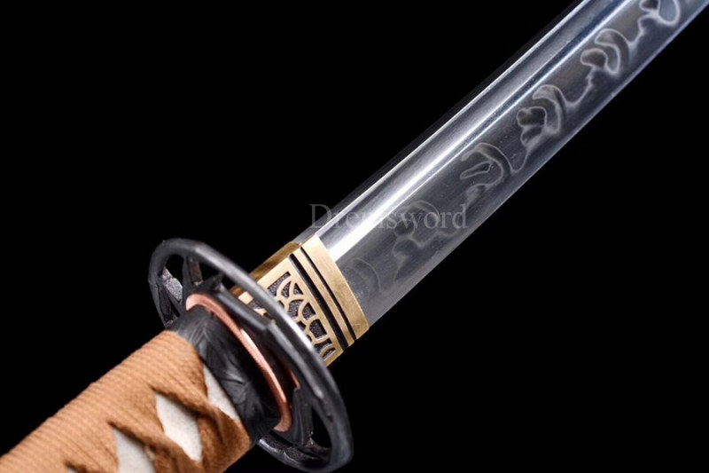 Hand forged T10 steel Clay Tempered Top（火焰）Hamon Japanese Samurai Sword(片手打）full tang sharp.