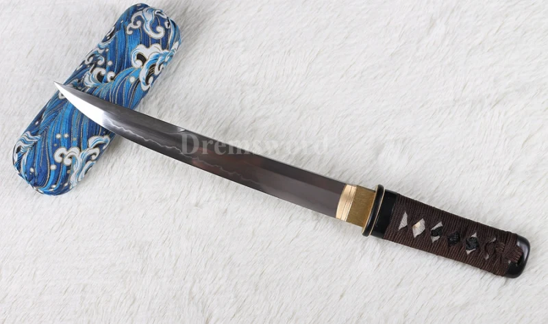 Handmade kanmuri-otoshi tanto Clay Tempered T10 steel Japanese Samurai Sword Full Tang double hamon double edge sharp.
