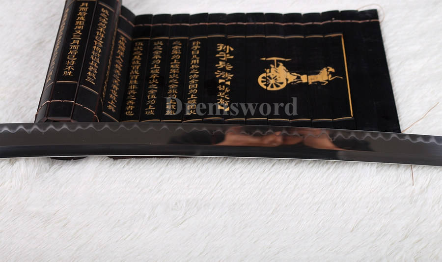 Fully hand forged Clay tempered T10 steel japanese Katana sword battle ready Functional full tang sharp.