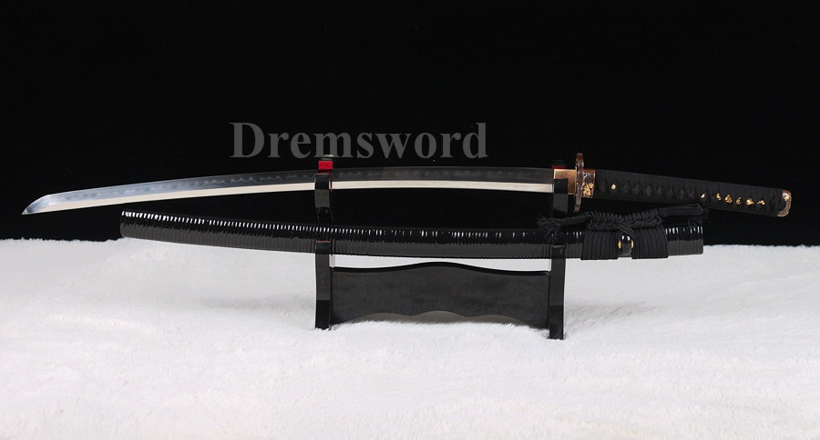 Clay tempered T10 steel handmade japanese samurai katana sword full tang sharp battle ready .