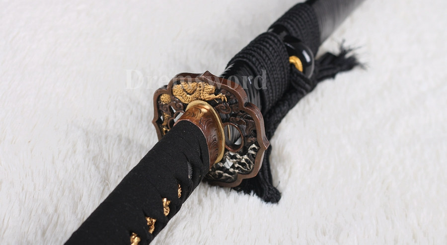 Clay tempered T10 steel handmade japanese samurai katana sword full tang sharp battle ready .