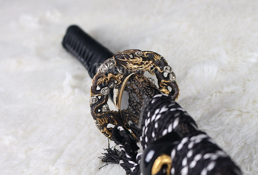 Clay Tempered Folded Steel Abrasive blade Japanese Samurai Sword Katana full rayskin saya Sharp battle ready.