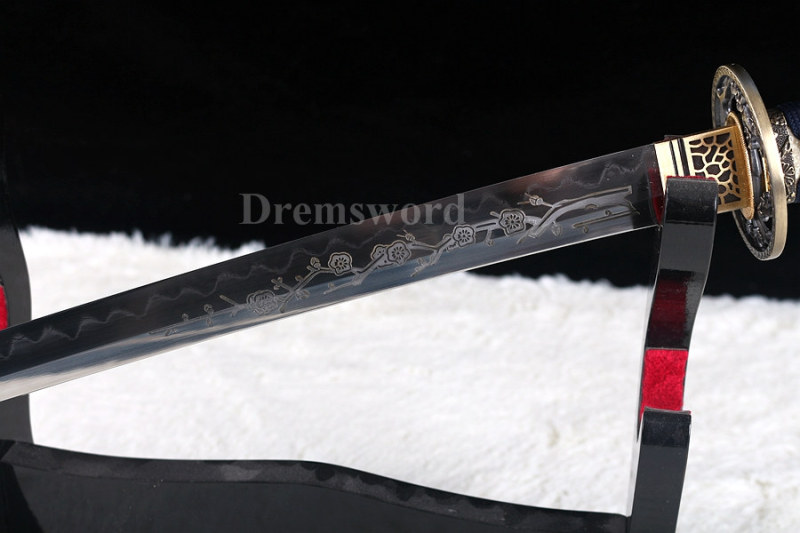 Hand forged Clay tempered Folded Steel Japanese Samurai Katana Sword full tang sharp blossom engarved blade.