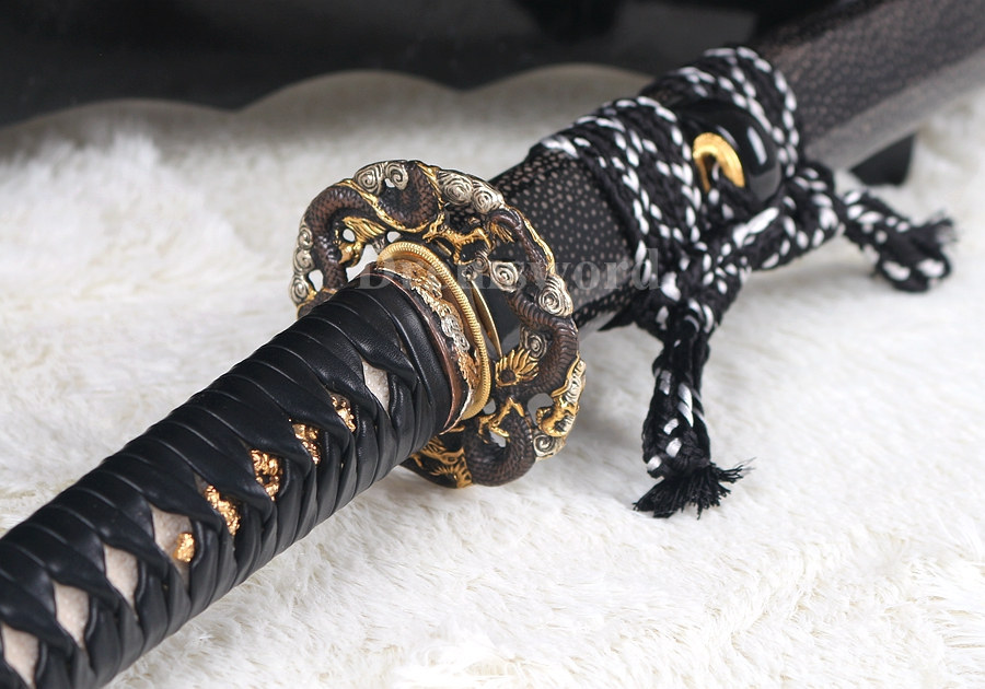 Clay Tempered Folded Steel Abrasive blade Japanese Samurai Sword Katana full rayskin saya Sharp battle ready.