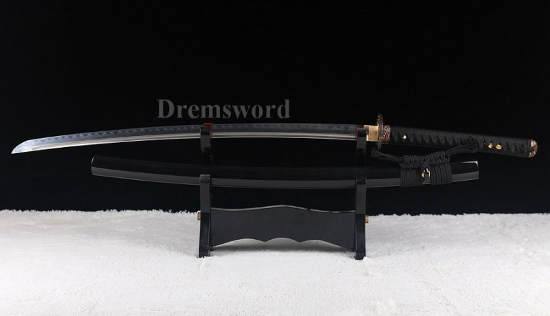 Hand forged Clay tempered T10 Folded Steel Japanese Samurai Katana Sword full tang battle ready sharp.