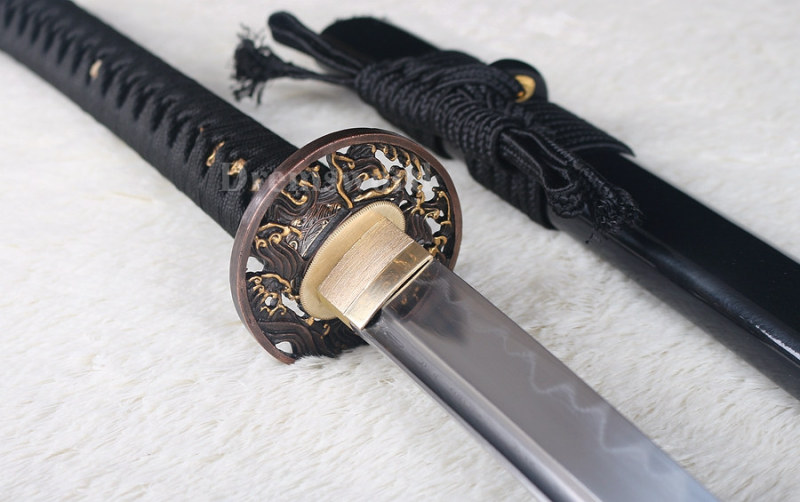 Hand forged Clay tempered T10 Folded Steel Japanese Samurai Katana Sword full tang battle ready sharp.