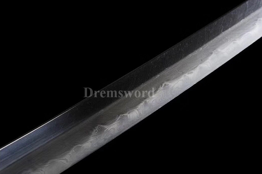 Hand forged Clay tempered katana japanese samurai sword Folded steel Feather-shaped pattern texture full tang sharp.