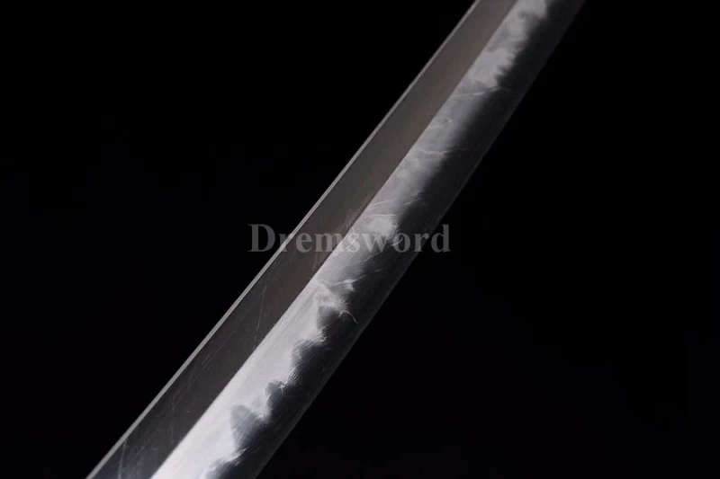 Japanese Tachi Battle Ready samurai Sword Folded Steel Clay Tempered full tang Blade Razor Sharp feather shaped texture.