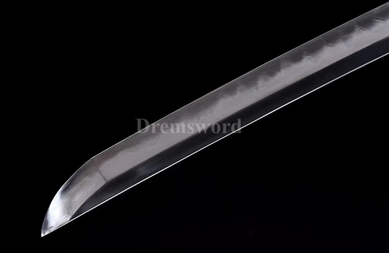 Japanese Tachi Battle Ready samurai Sword Folded Steel Clay Tempered full tang Blade Razor Sharp feather shaped texture.