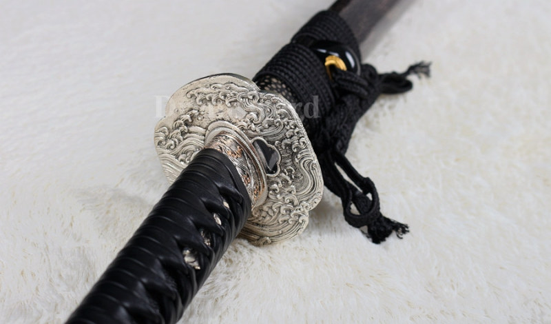 Hand forged clay tempered Folded Steel Hazuya Polish Japanese Samurai Katana Sword blossom engraved Razor Sharp.