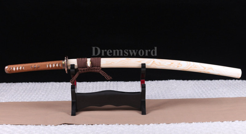 Handmade gold Blade katana hand-abrasived hamon Japanese Samurai sword 1095 high carbon steel battle ready sharp full tang.