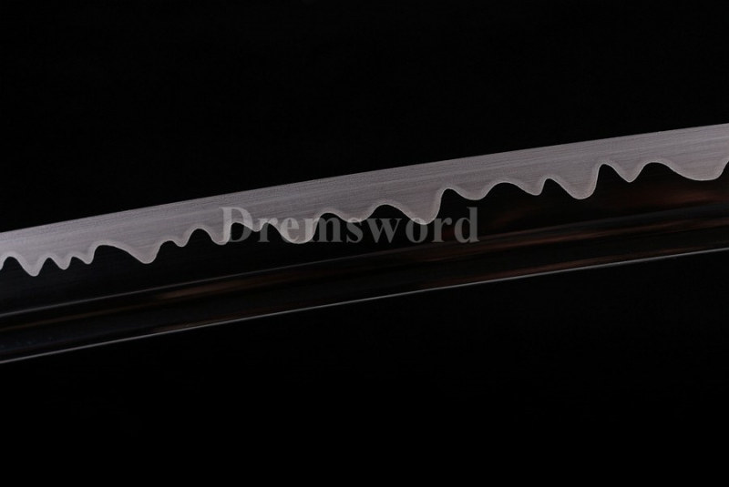 9260 spring steel Handmade black blade hand-abrasived hamon katana Japanese Samurai sword battle ready full tang can cut bamboo.