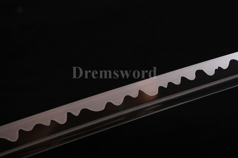 9260 spring steel Handmade black blade hand-abrasived hamon katana Japanese Samurai sword battle ready full tang can cut bamboo.