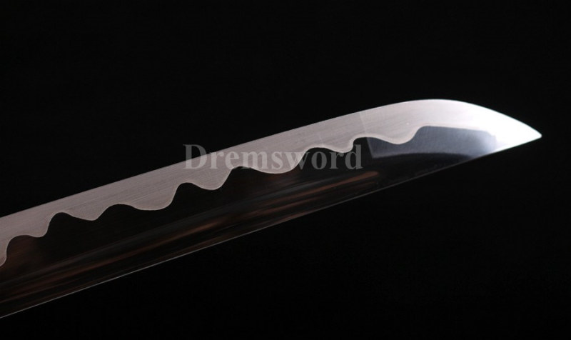 9260 spring steel Handmade black blade hand-abrasived hamon katana Japanese Samurai sword battle ready full tang can cut bamboo.