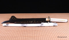 handmade Japanese wakizashi Samurai Sword Black Blade damascus Folded Steel Full Tang Sharp Shinogi-Zukuri White
