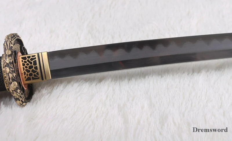 Top Quality Hand Forged Japanese Folded Steel Clay Tempered Blade Tachi sword Razor Sharp.